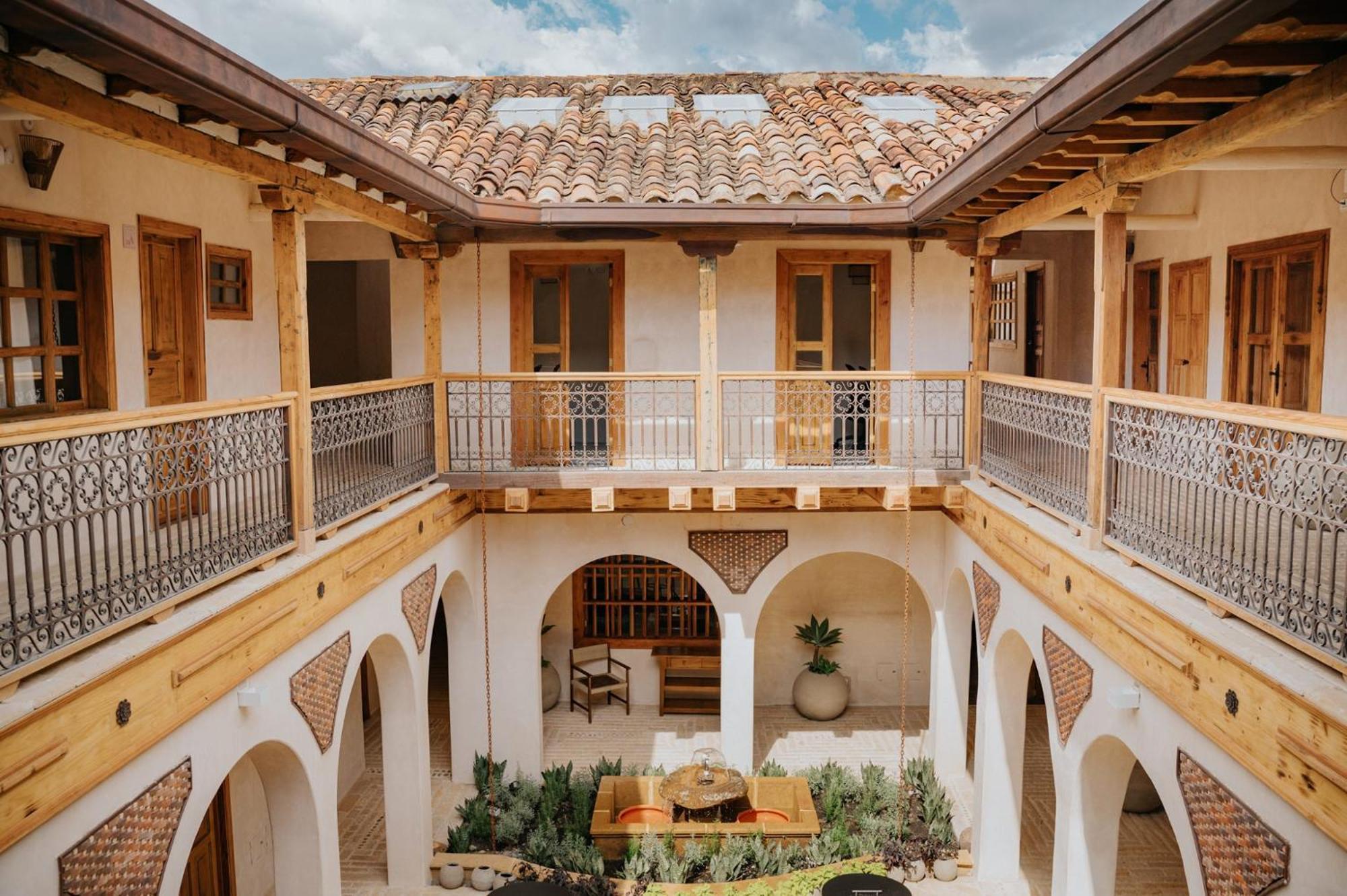 La Corada 4*
