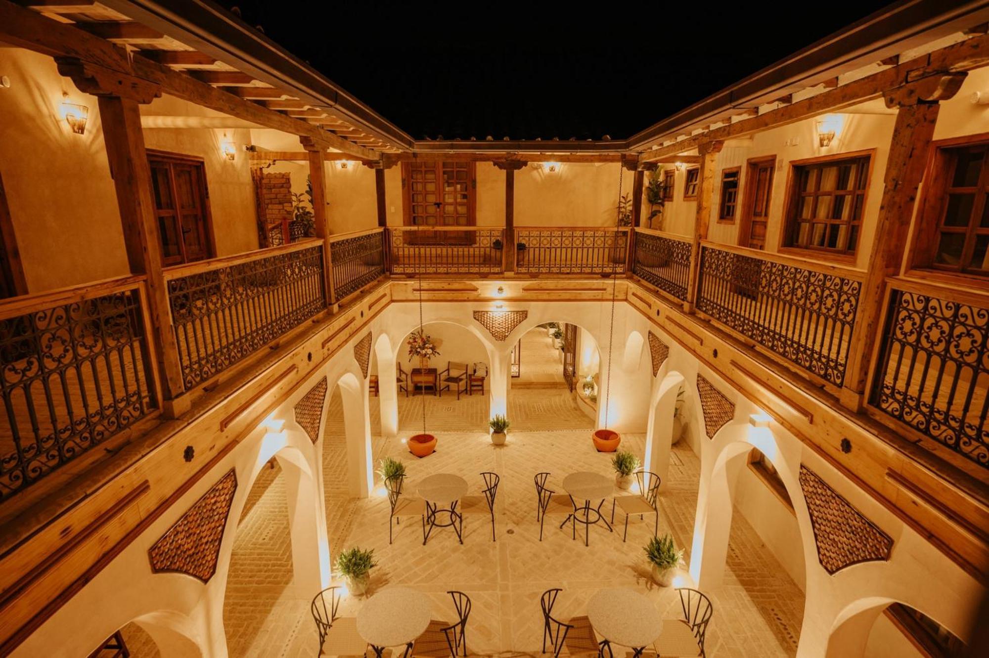 La Corada 4*