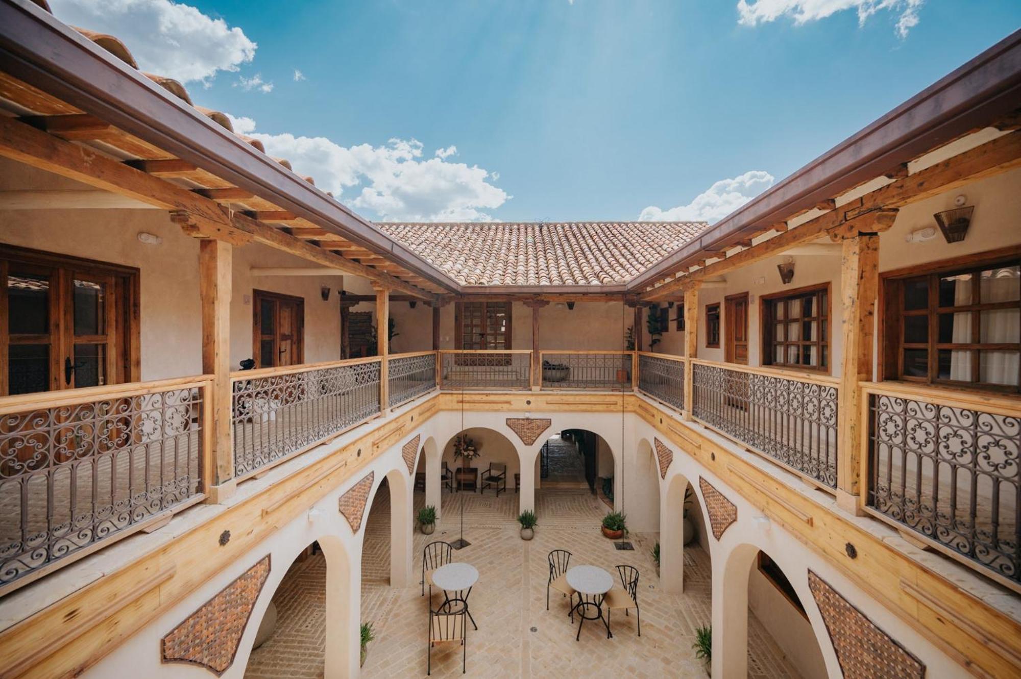 Hotel La Corada 4*